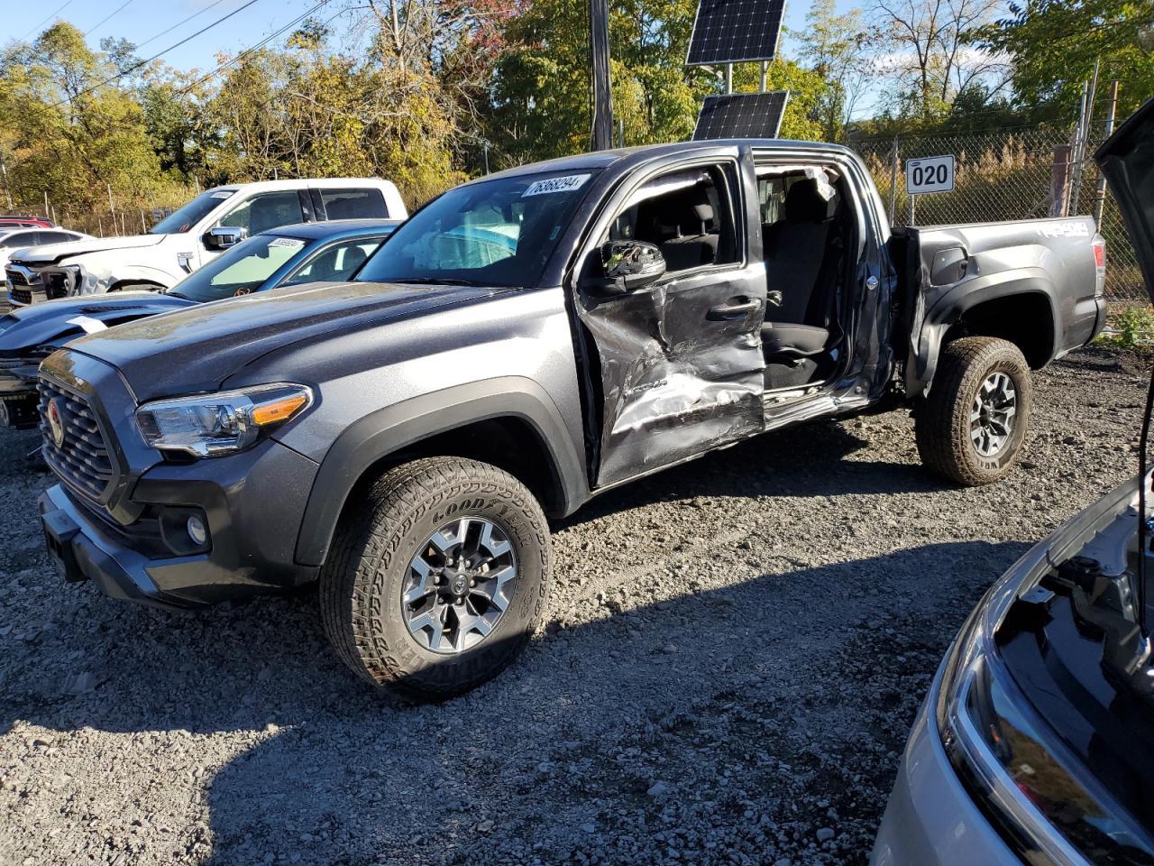 TOYOTA TACOMA DOU 2023