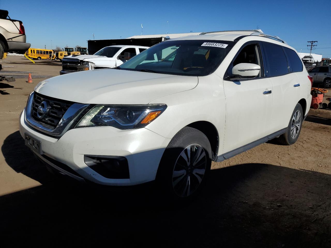 NISSAN PATHFINDER 2017