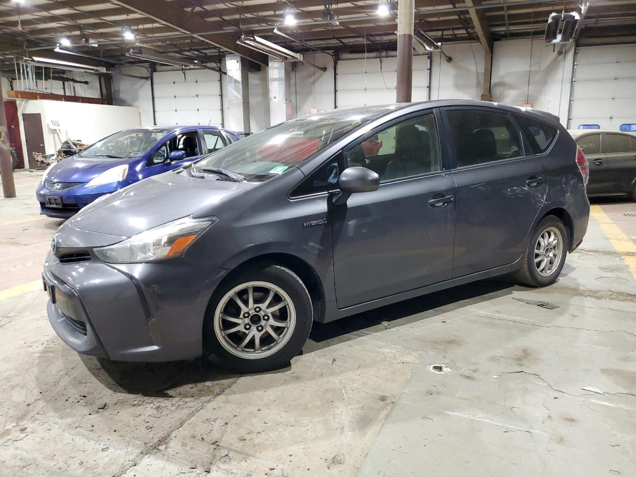 TOYOTA PRIUS V 2016