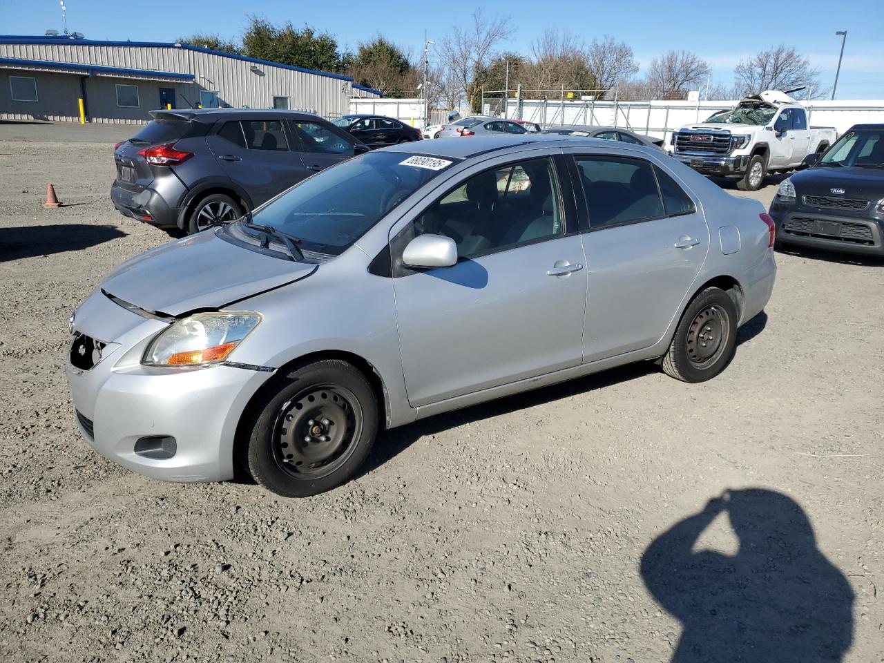 TOYOTA YARIS 2011