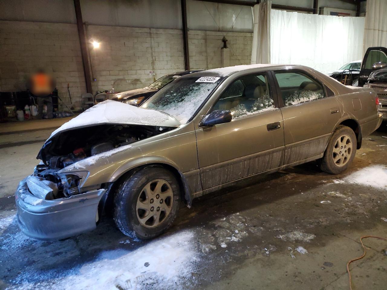 TOYOTA CAMRY LE 2001