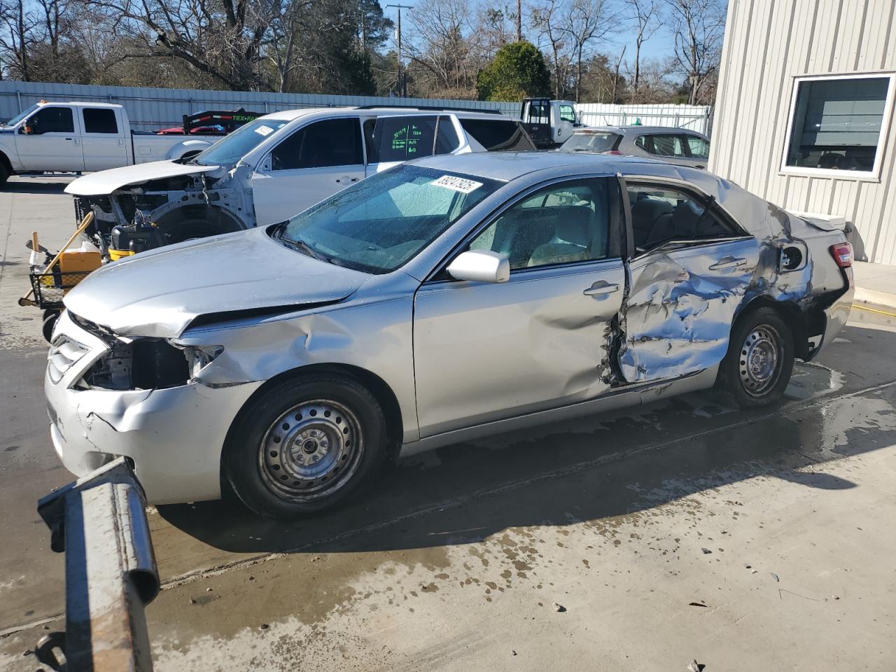 TOYOTA CAMRY BASE 2010