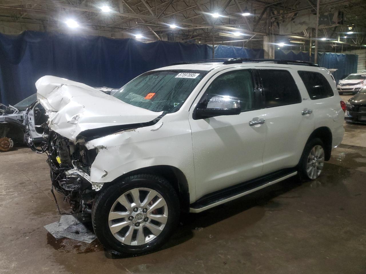 TOYOTA SEQUOIA PL 2011