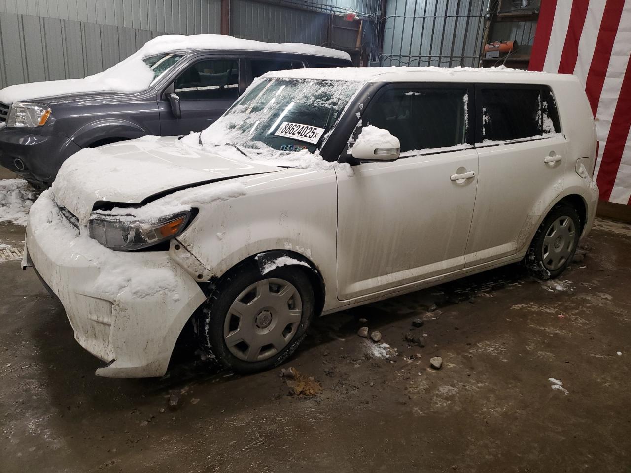 TOYOTA SCION XB 2011