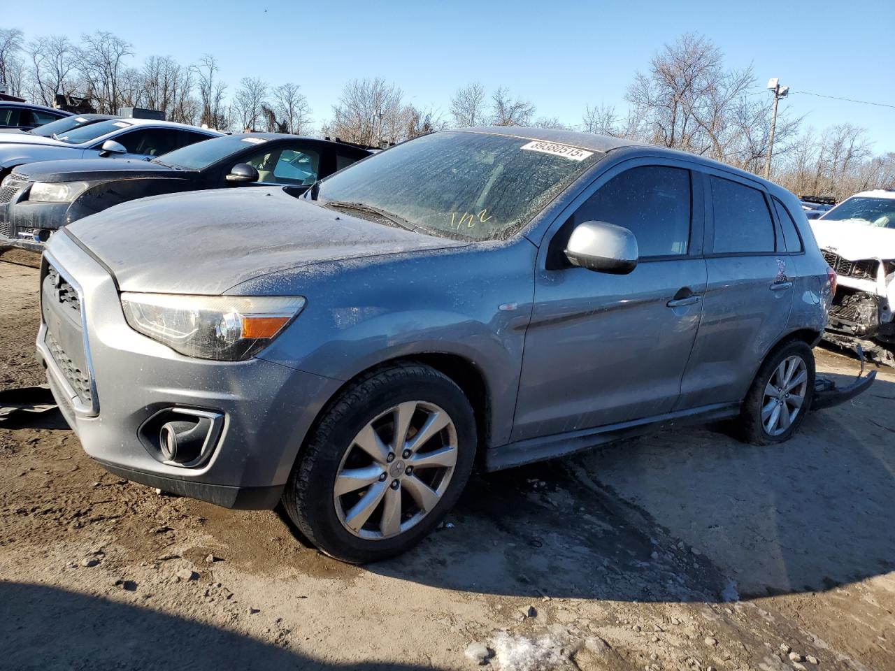 MITSUBISHI OUTLANDER 2015