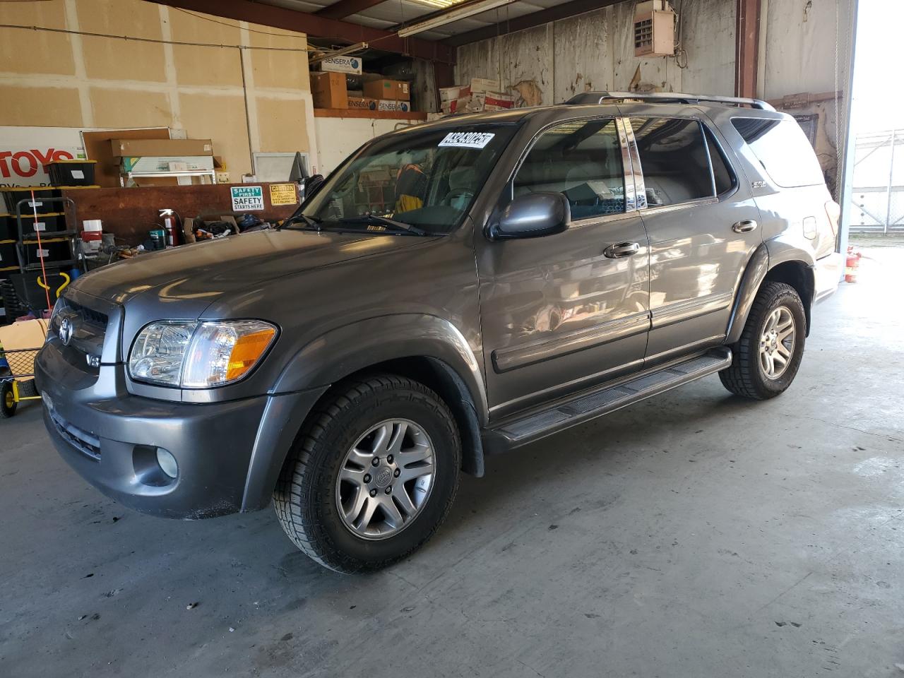 TOYOTA SEQUOIA SR 2005