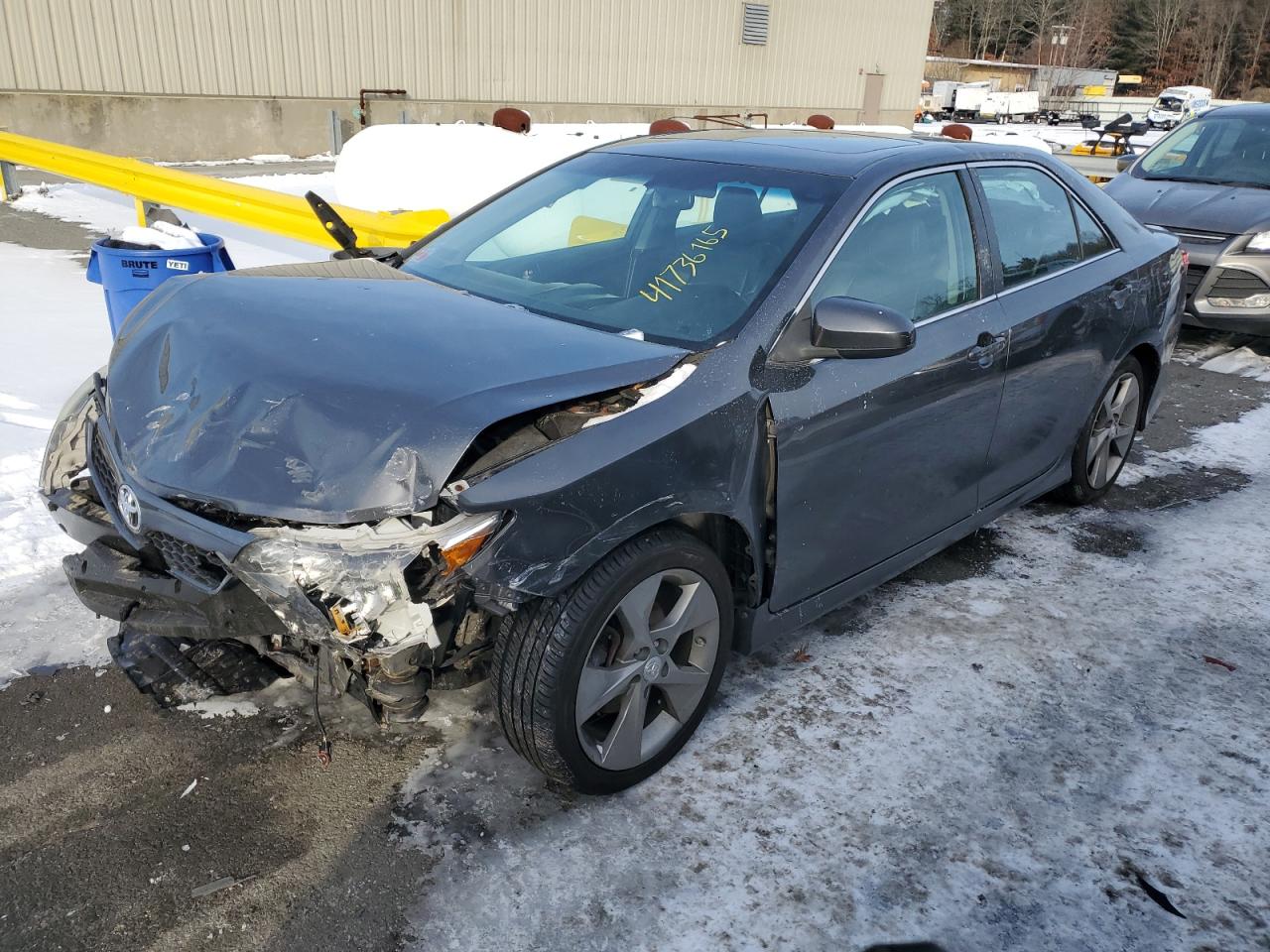 TOYOTA CAMRY BASE 2012