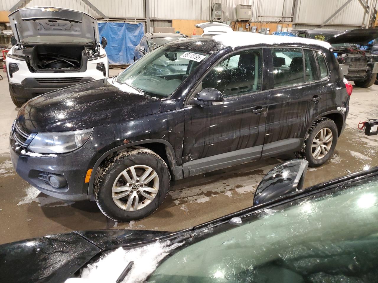 VOLKSWAGEN TIGUAN S 2013