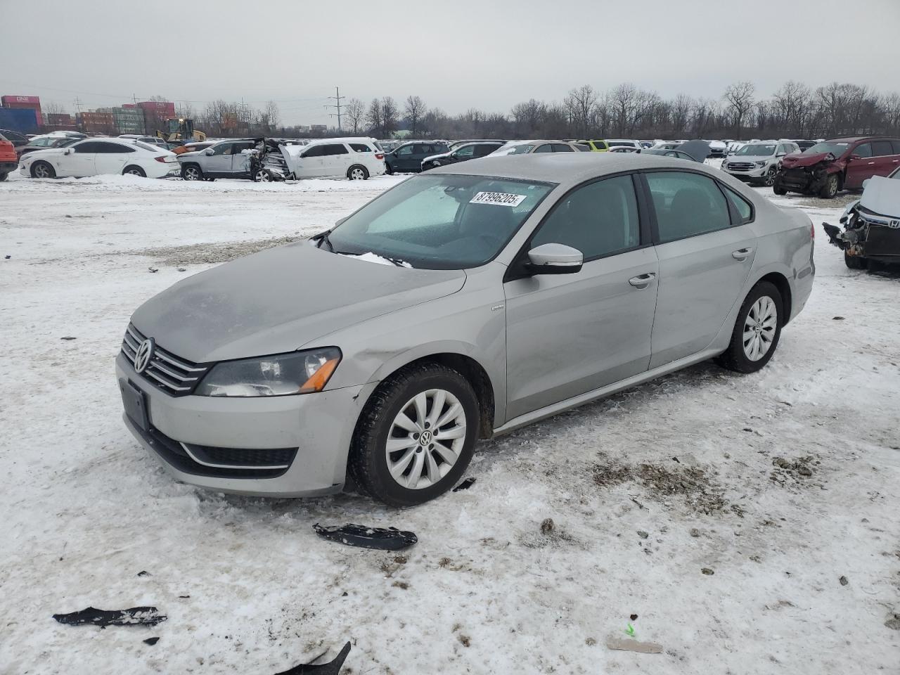VOLKSWAGEN PASSAT S 2013
