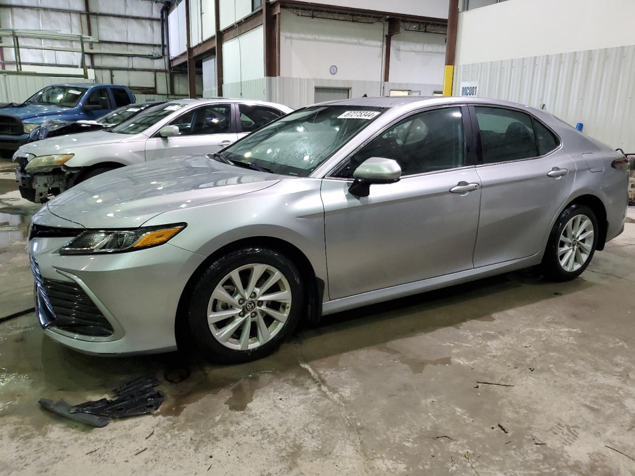 TOYOTA CAMRY LE 2022