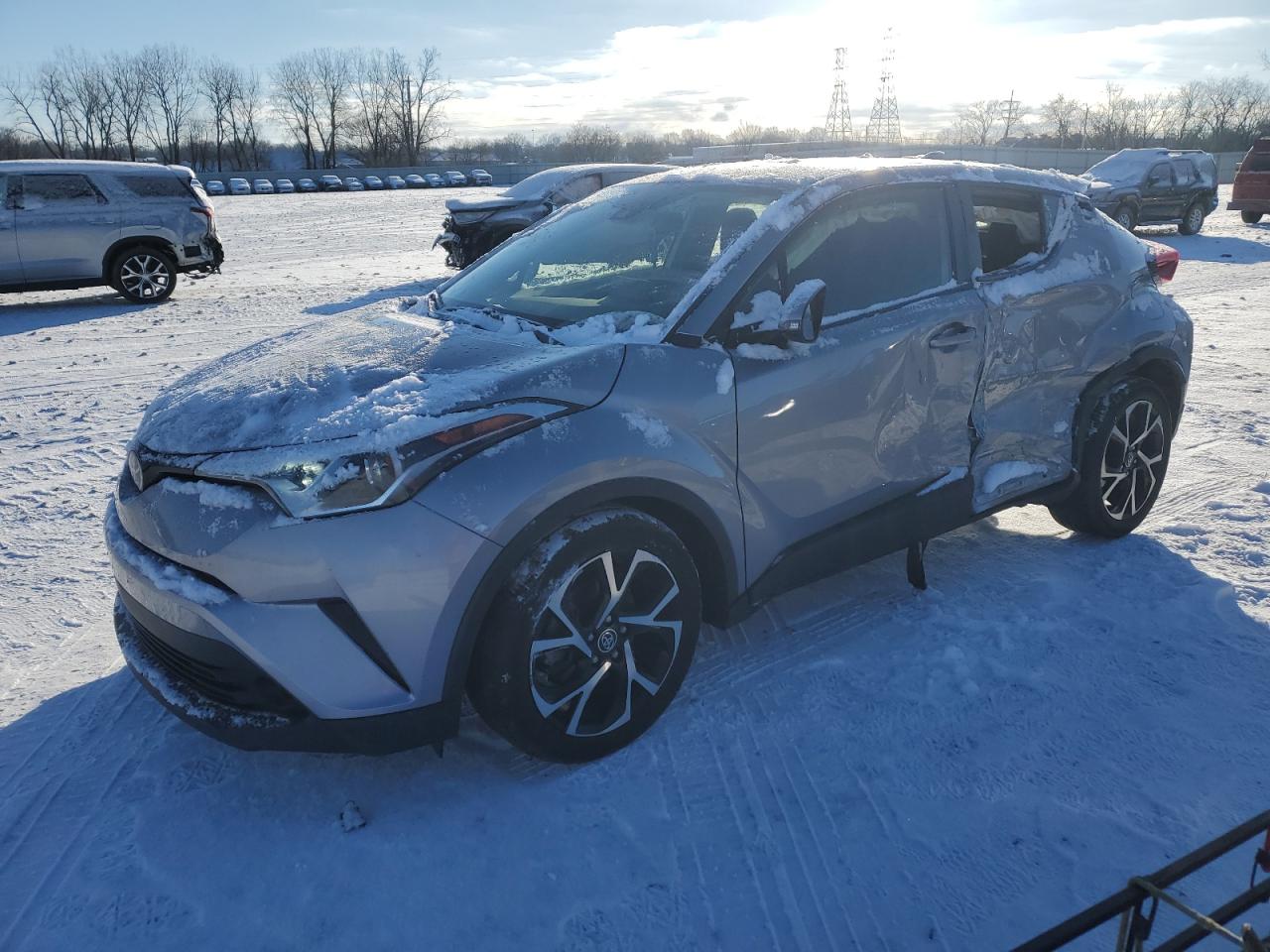 TOYOTA C-HR XLE 2019