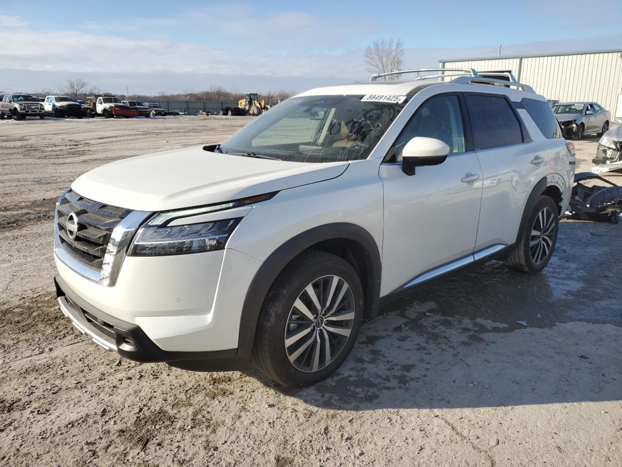 NISSAN PATHFINDER 2024