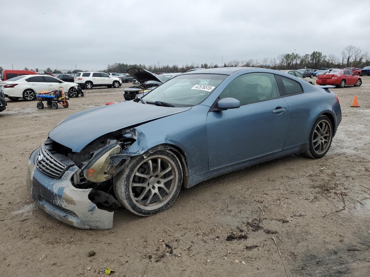INFINITI G35 2005