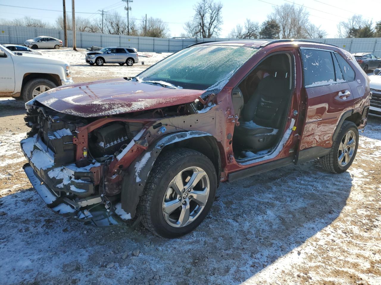 TOYOTA RAV4 XLE P 2021