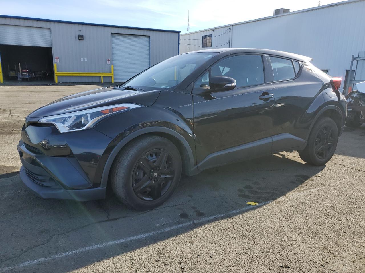 TOYOTA C-HR XLE 2019