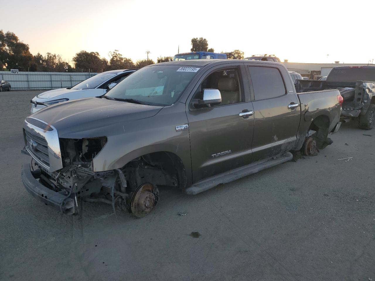 TOYOTA TUNDRA CRE 2008