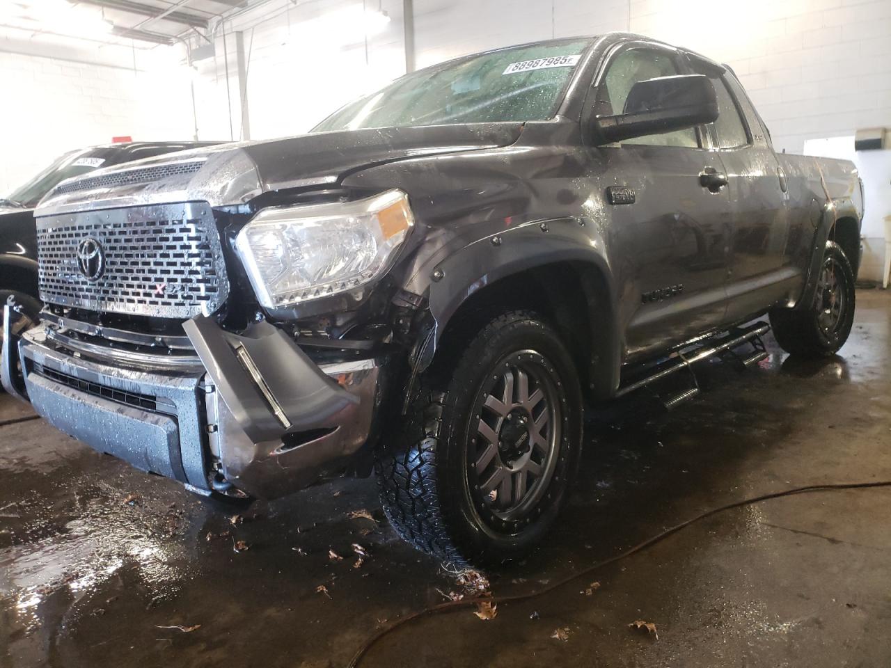 TOYOTA TUNDRA DOU 2017