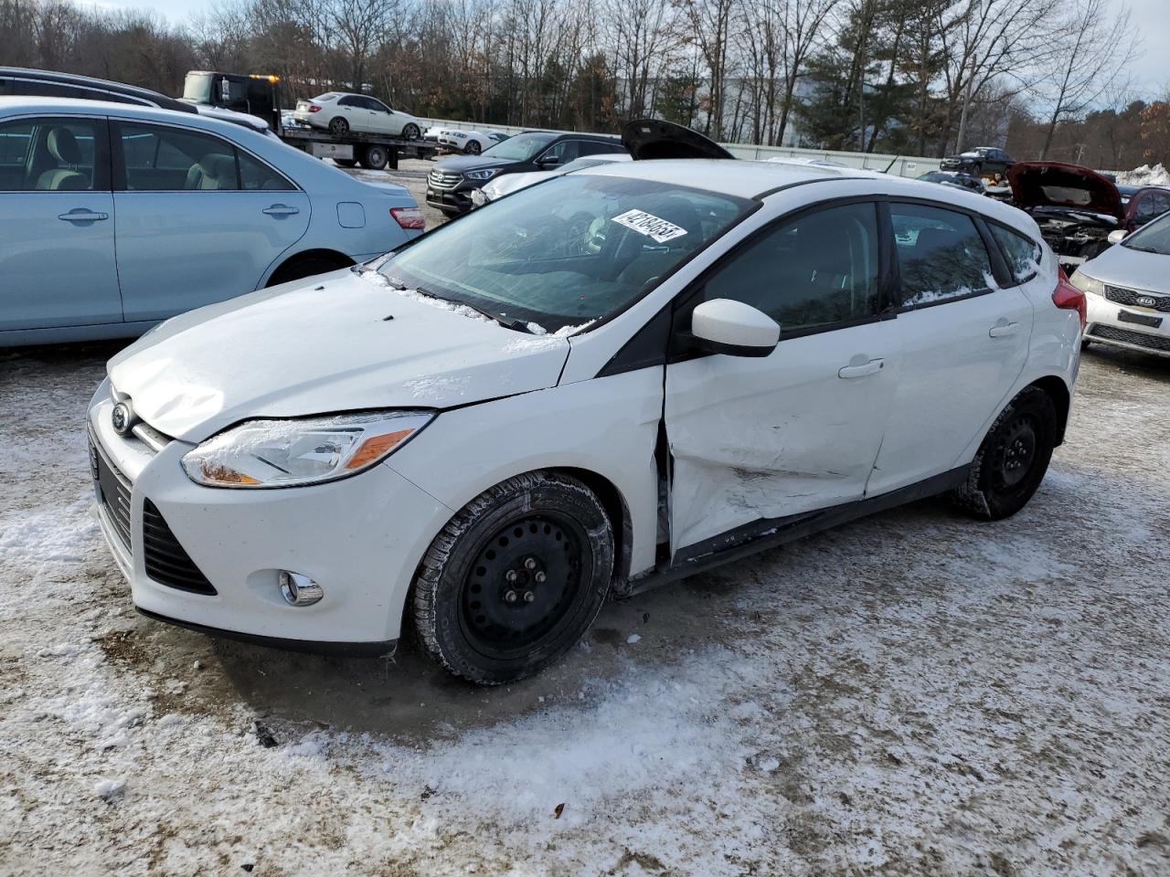 FORD FOCUS SE 2012