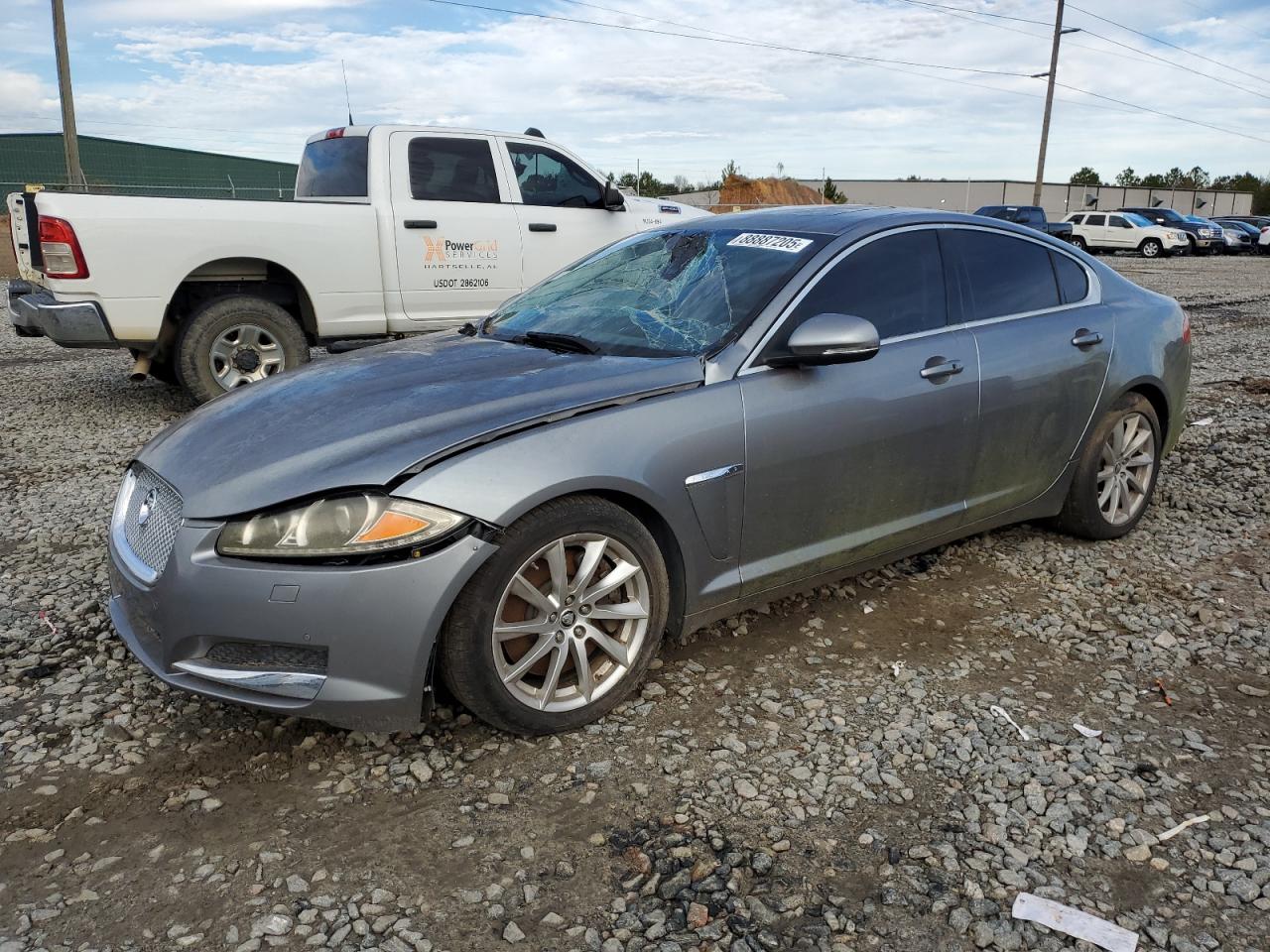 JAGUAR XF 2013