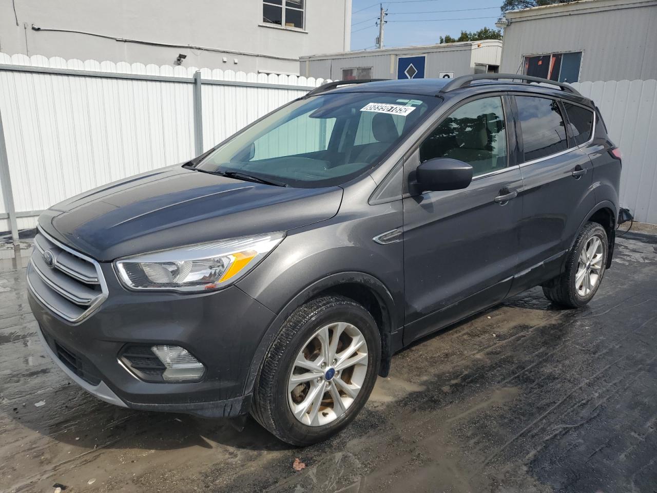 FORD ESCAPE SE 2018
