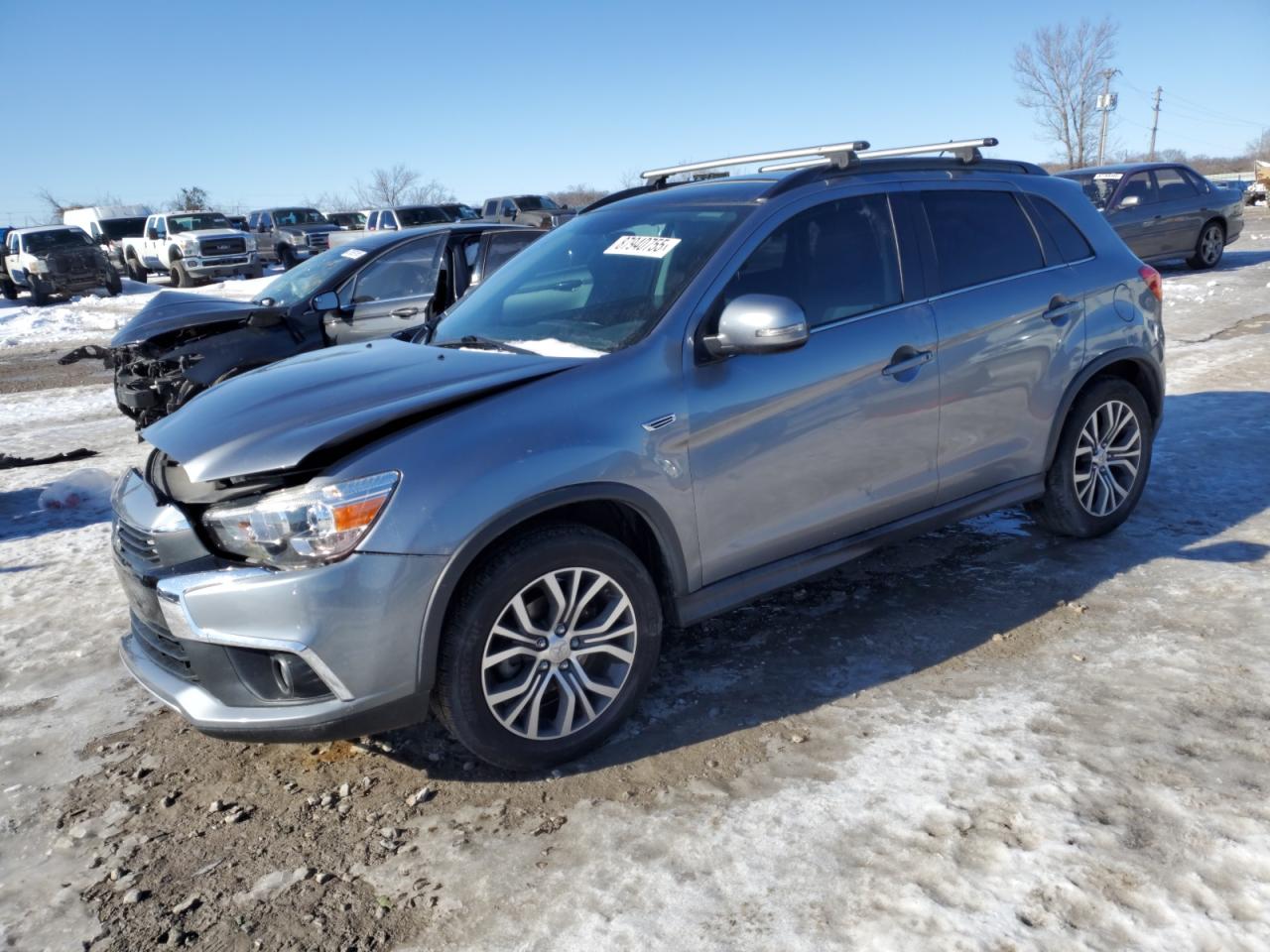 MITSUBISHI OUTLANDER 2016
