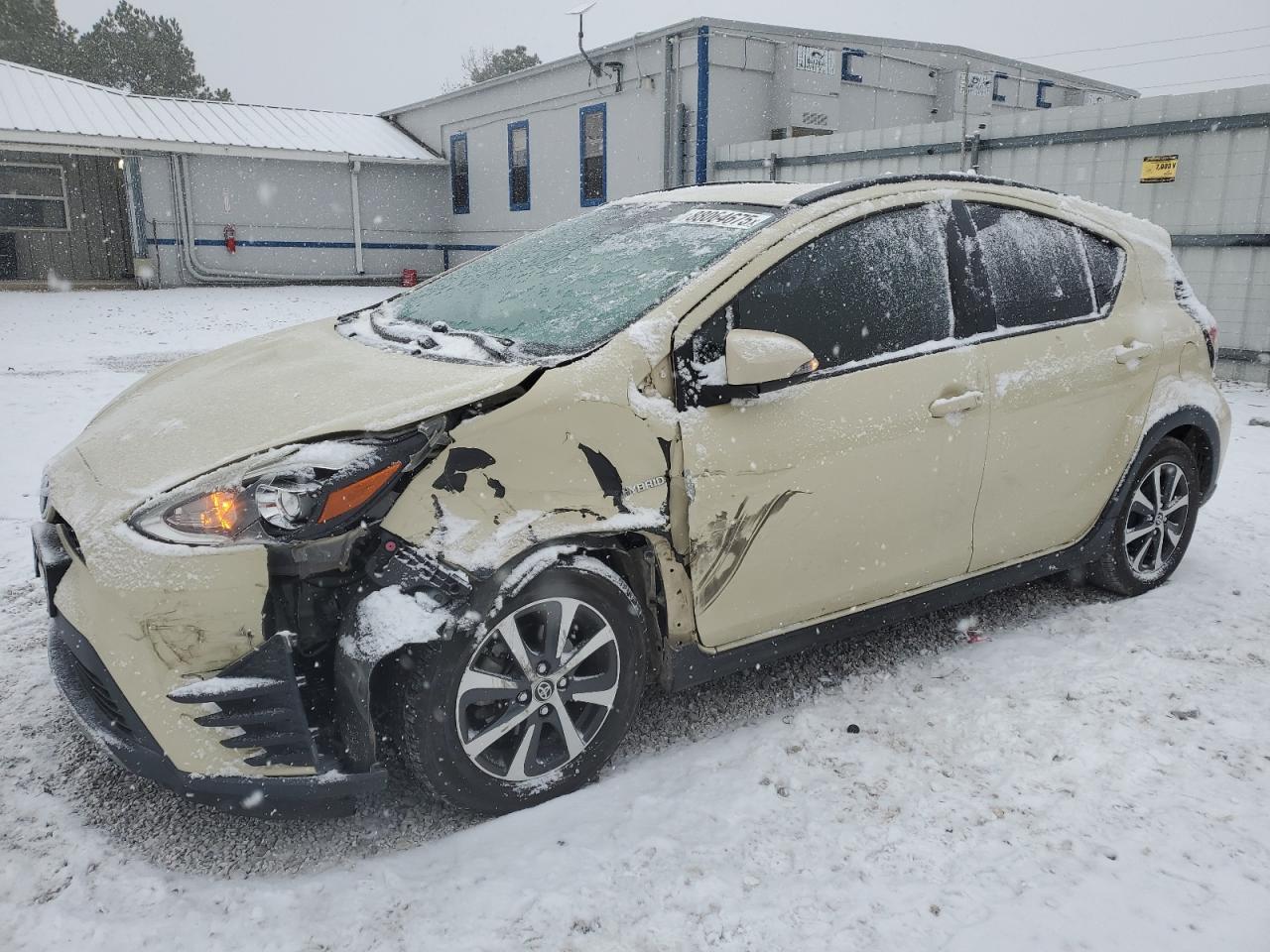 TOYOTA PRIUS C 2018