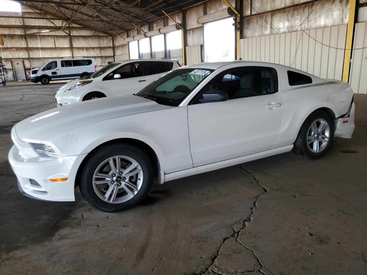FORD MUSTANG 2013
