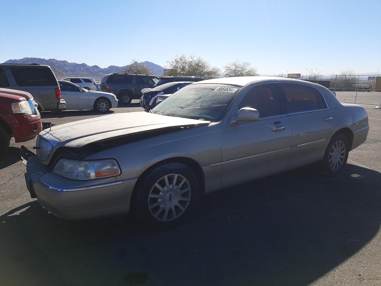 LINCOLN TOWN CAR S 2006