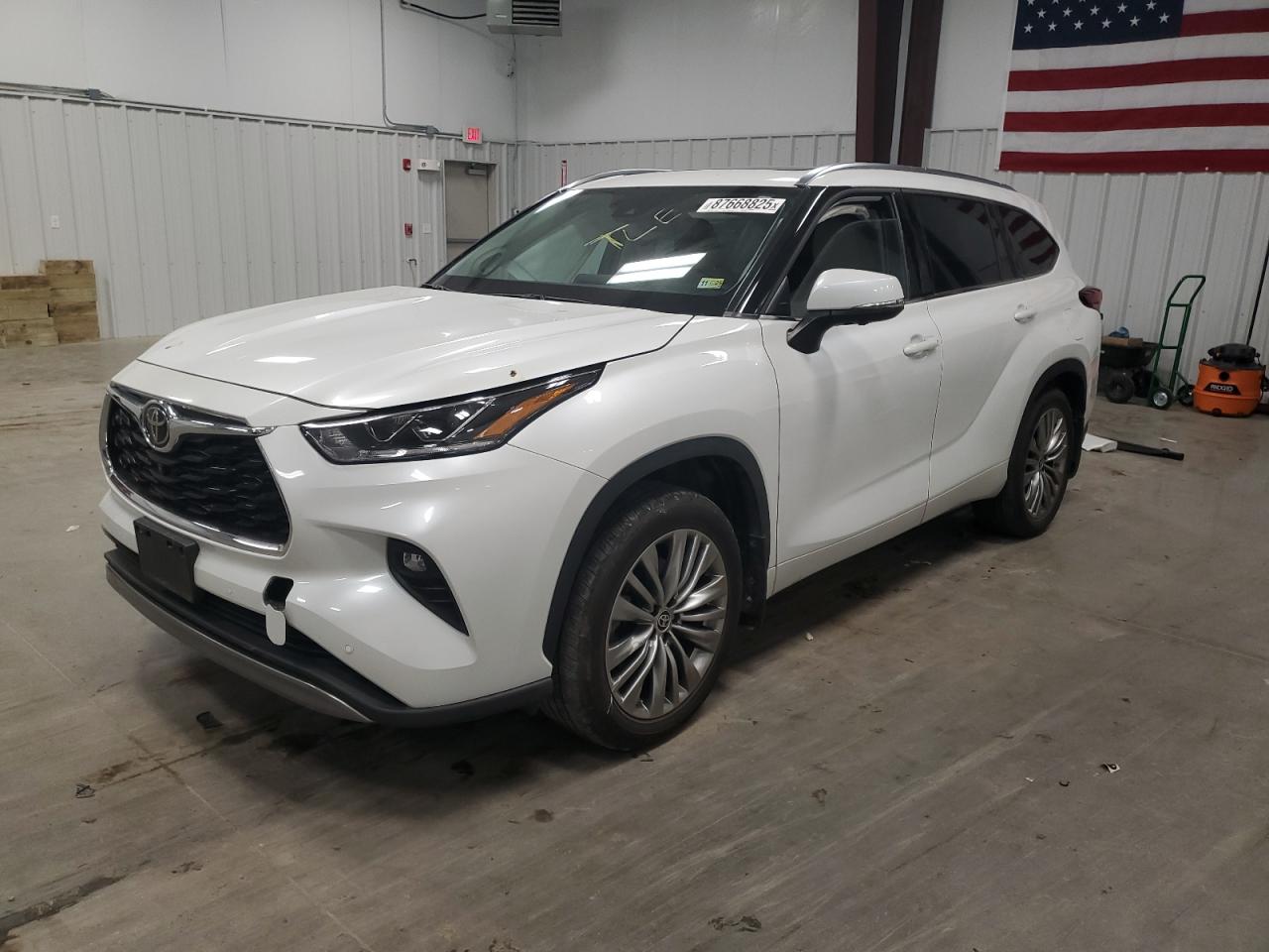 TOYOTA HIGHLANDER 2023