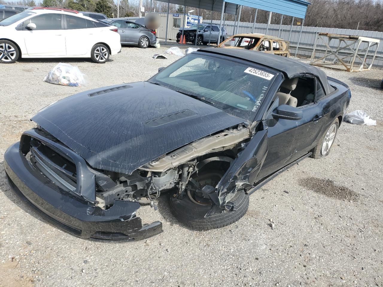 FORD MUSTANG 2013