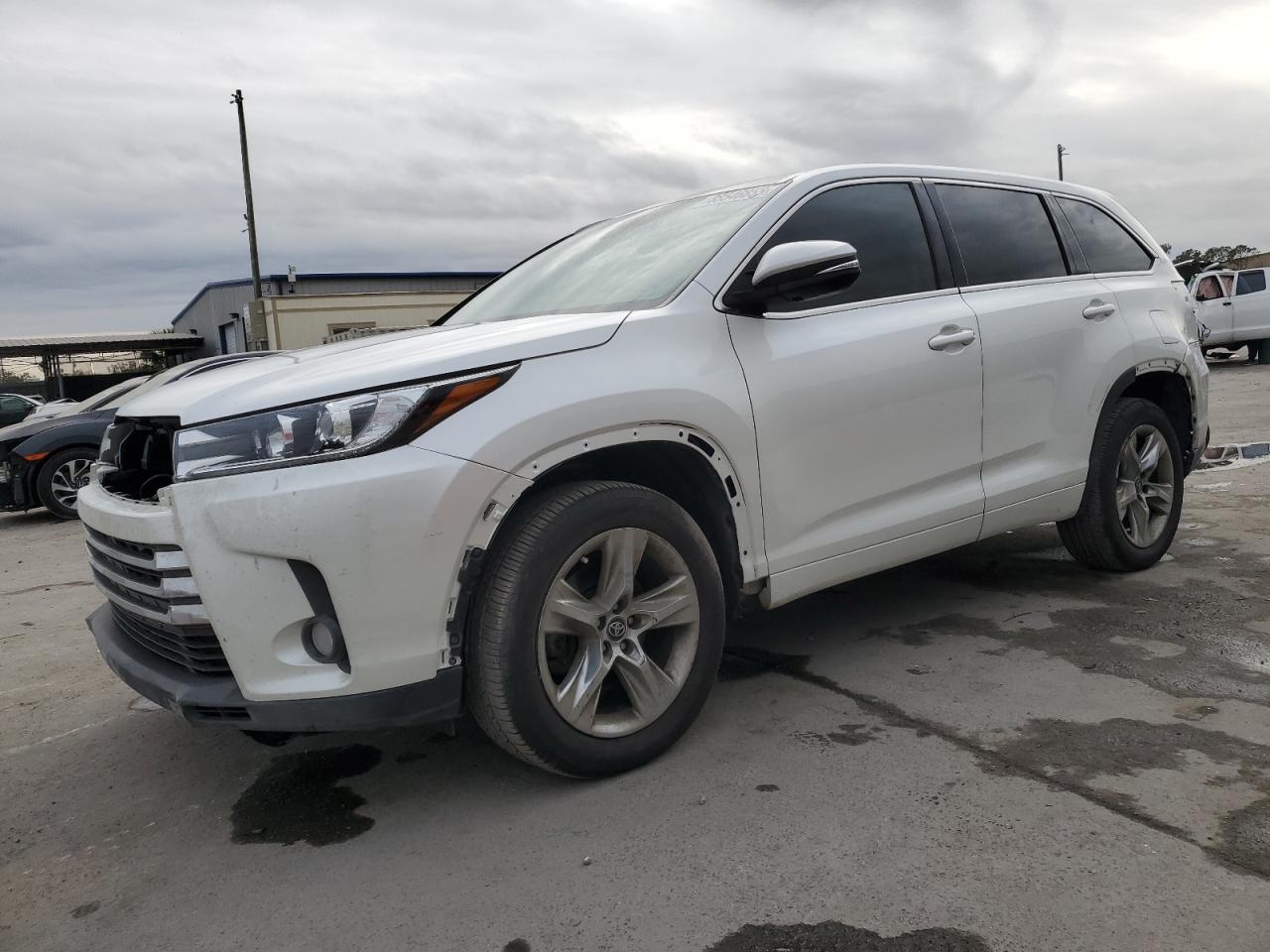 TOYOTA HIGHLANDER 2018