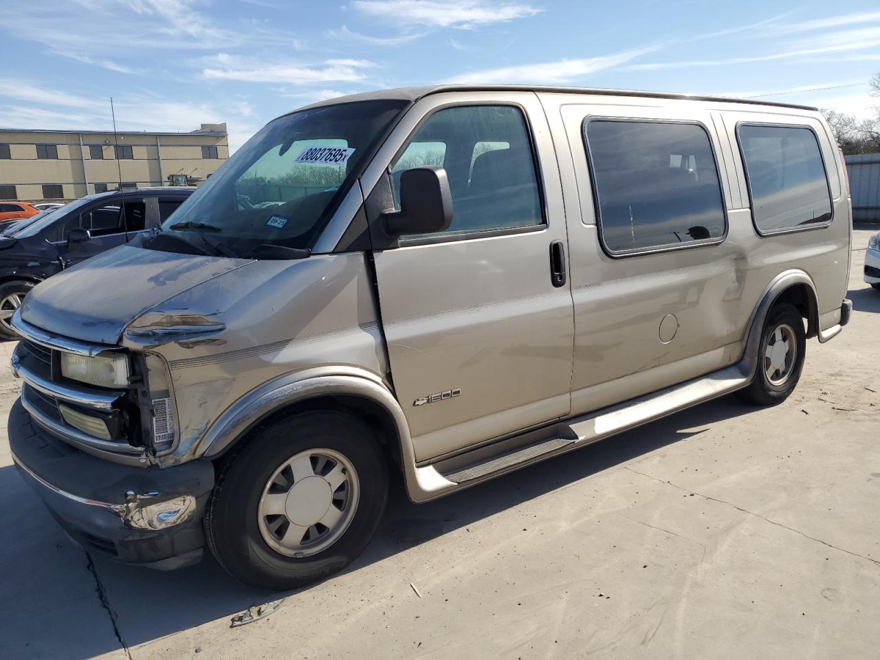 CHEVROLET EXPRESS G1 2001