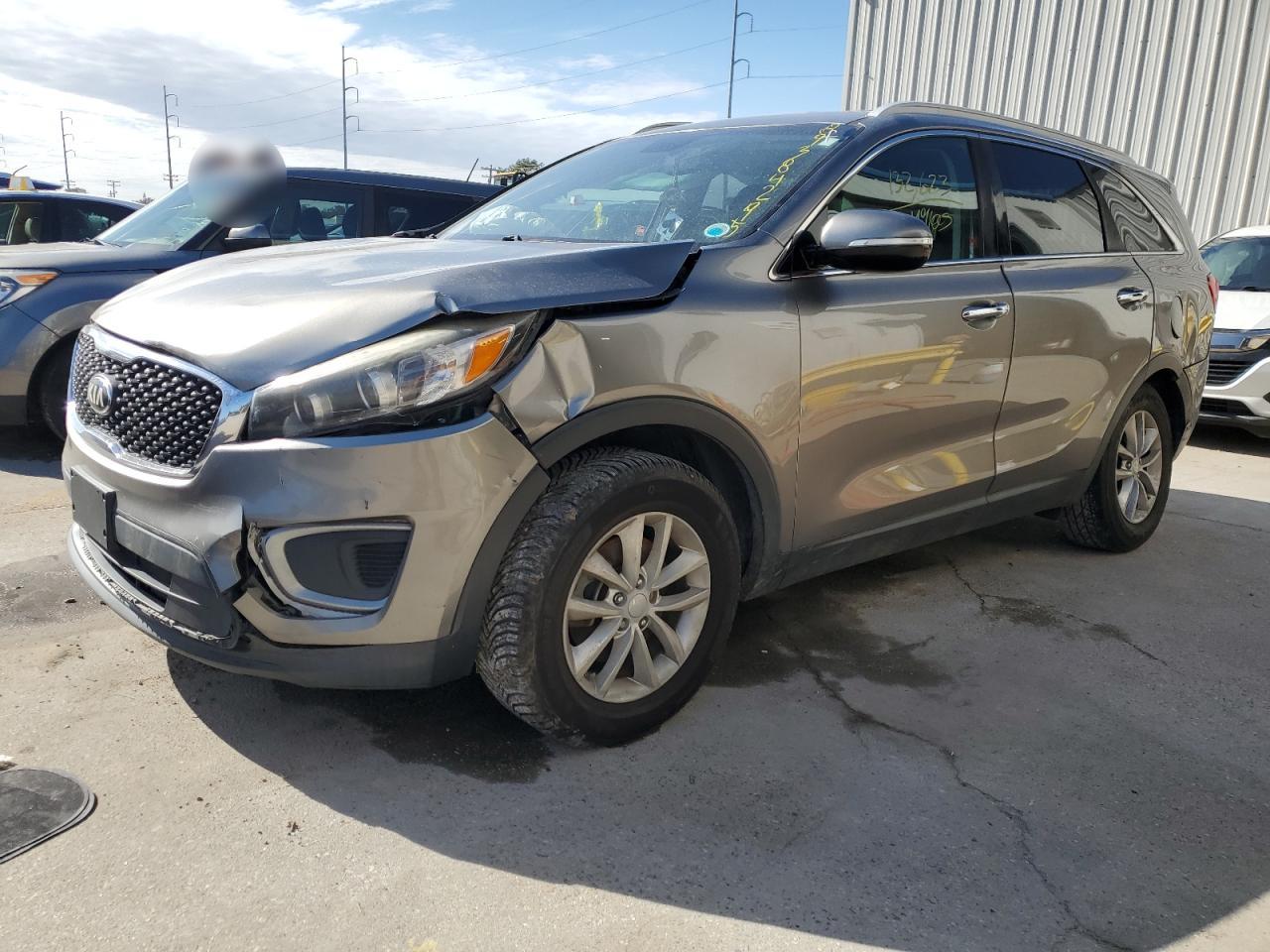 KIA SORENTO LX 2017