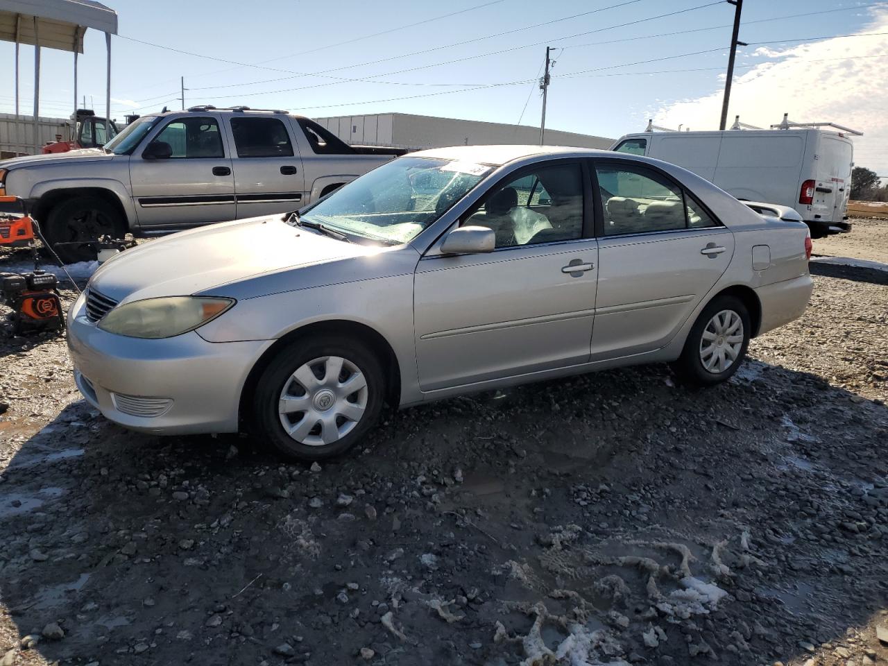 TOYOTA CAMRY LE 2005