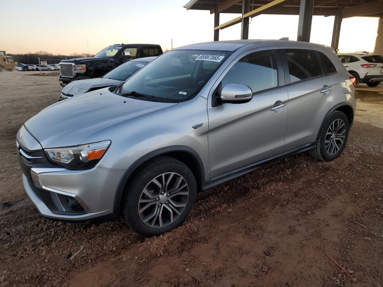 MITSUBISHI OUTLANDER 2018