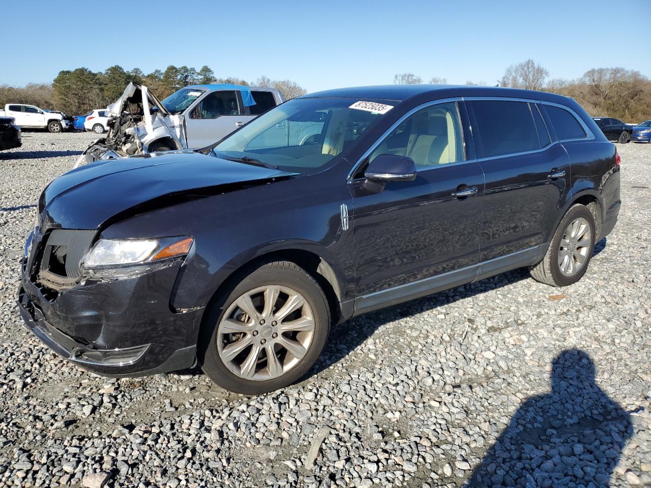 LINCOLN MKT 2014