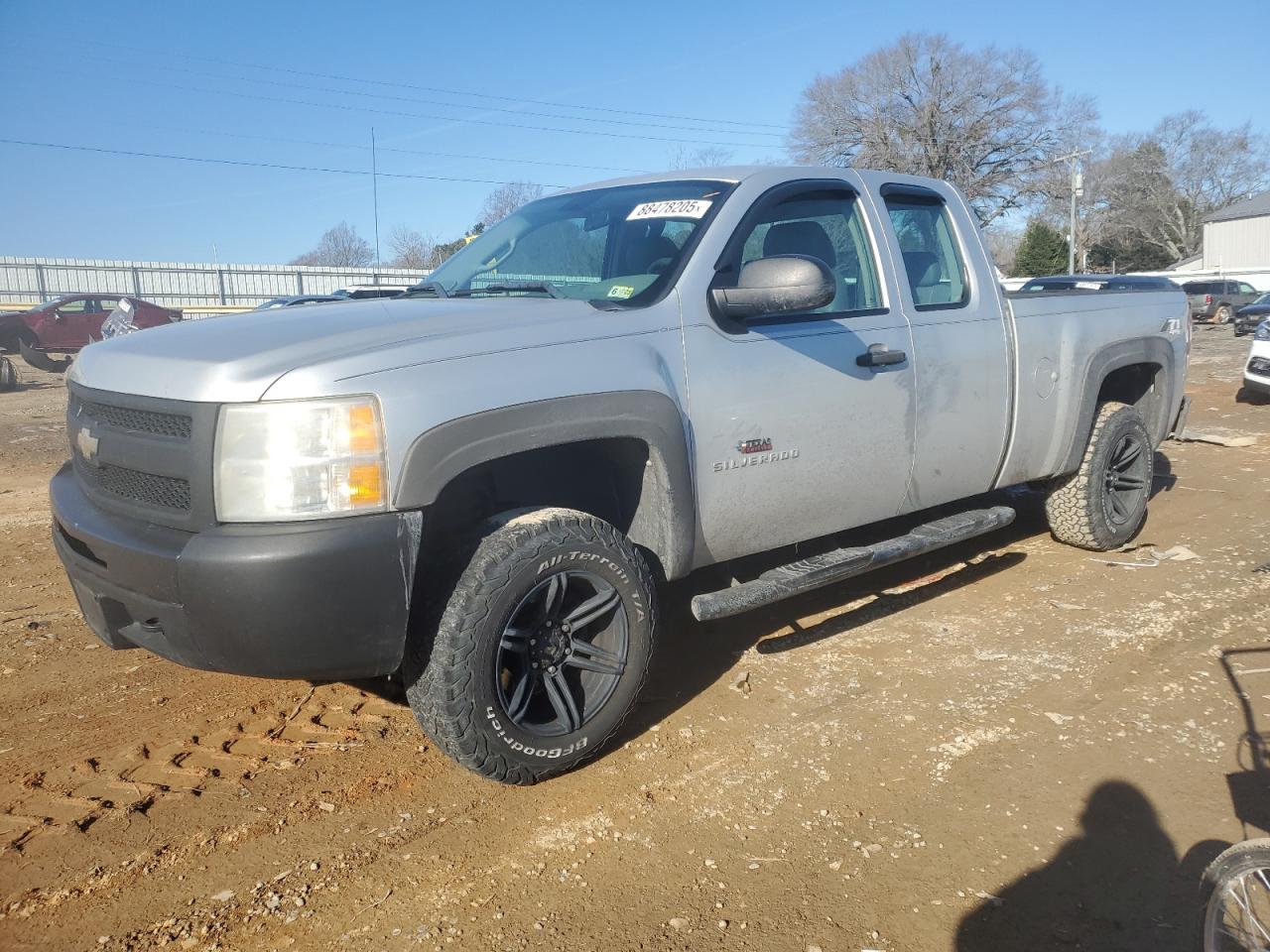 CHEVROLET SILVERADO 2011