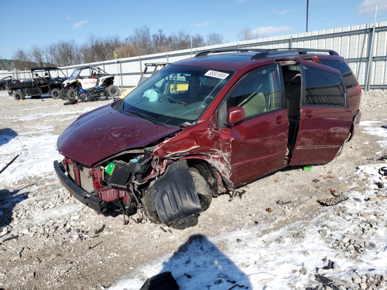TOYOTA SIENNA XLE 2004