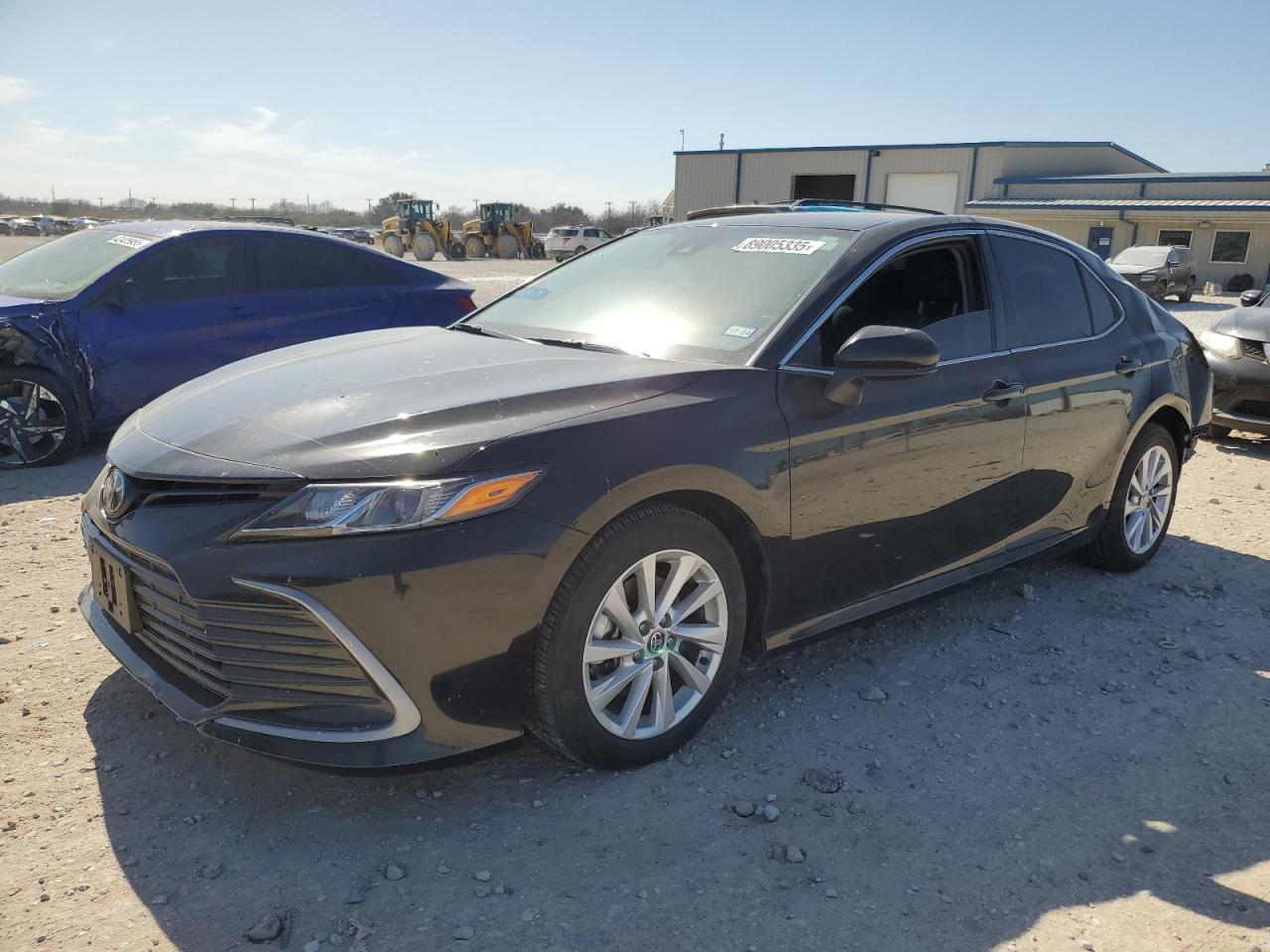 TOYOTA CAMRY LE 2023