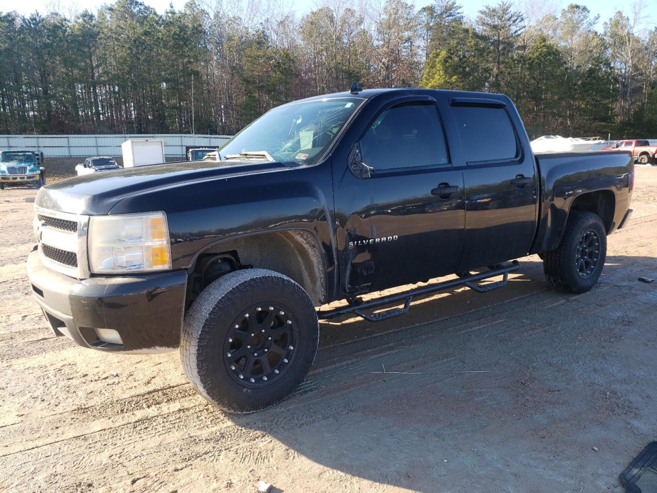 CHEVROLET SILVERADO 2011