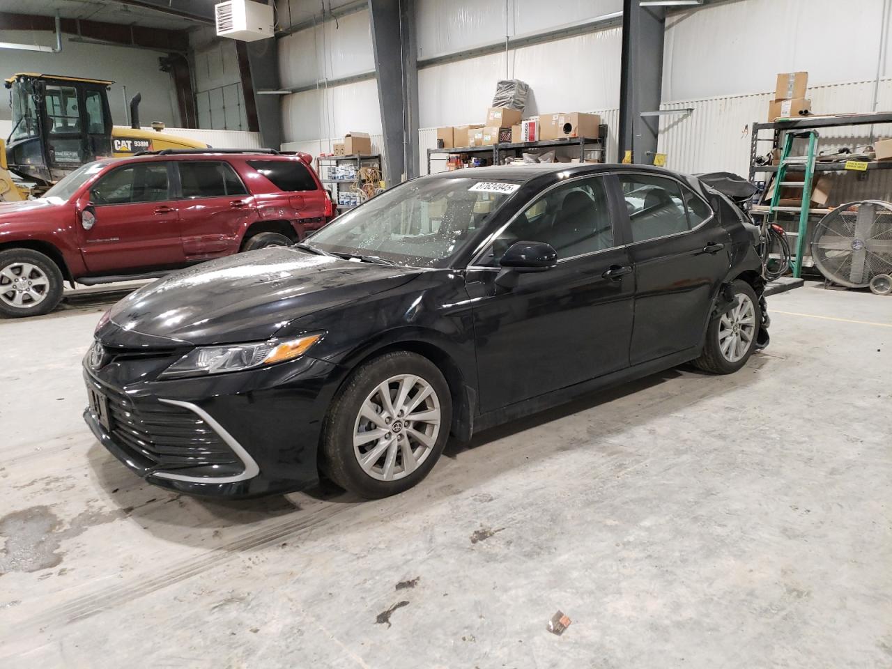 TOYOTA CAMRY LE 2022