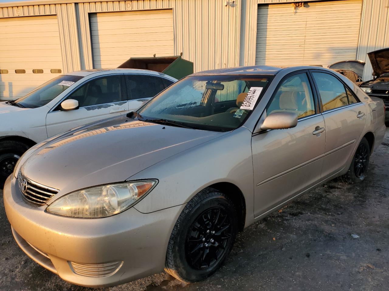 TOYOTA CAMRY LE 2006