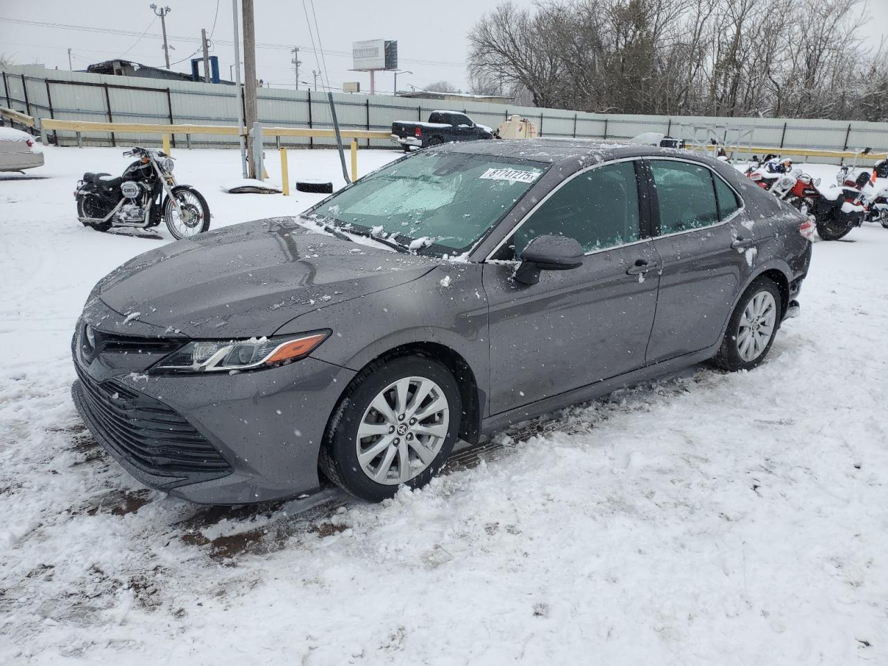 TOYOTA CAMRY LE 2020