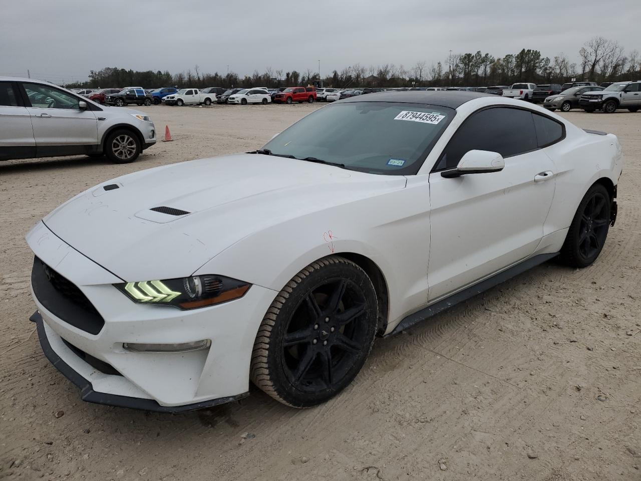 FORD MUSTANG 2020
