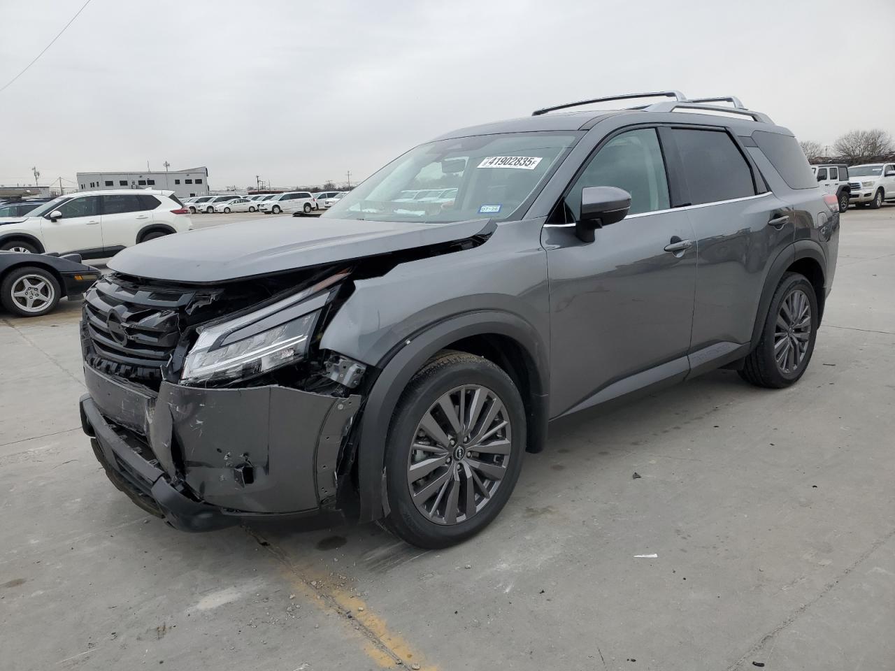 NISSAN PATHFINDER 2024
