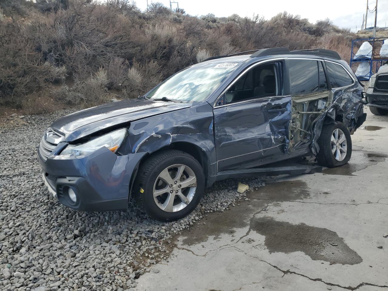 SUBARU OUTBACK 2. 2014