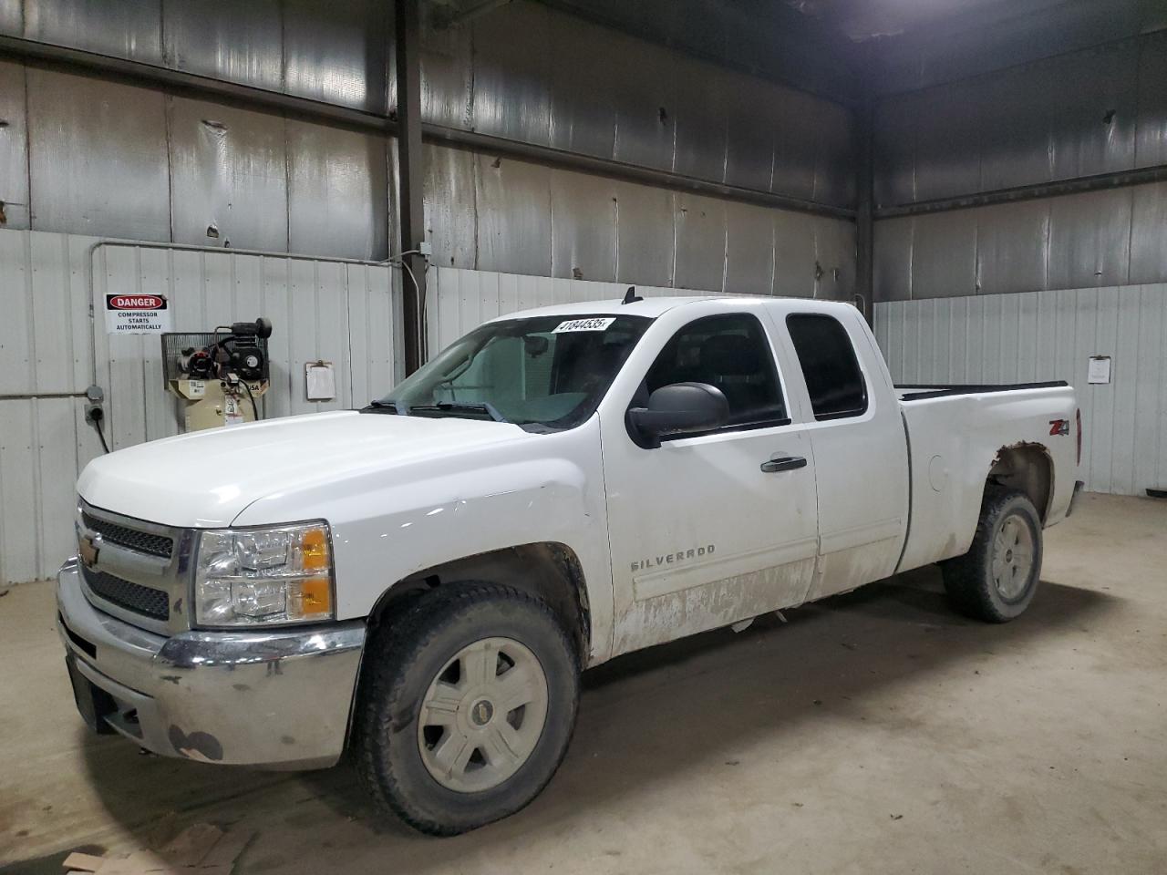 CHEVROLET SILVERADO 2013