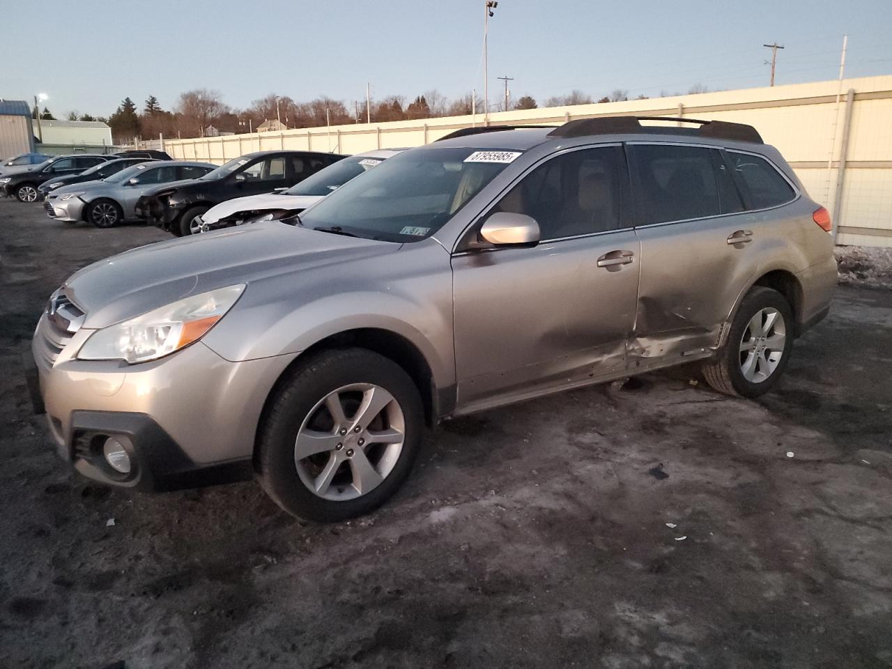 SUBARU OUTBACK 2. 2014