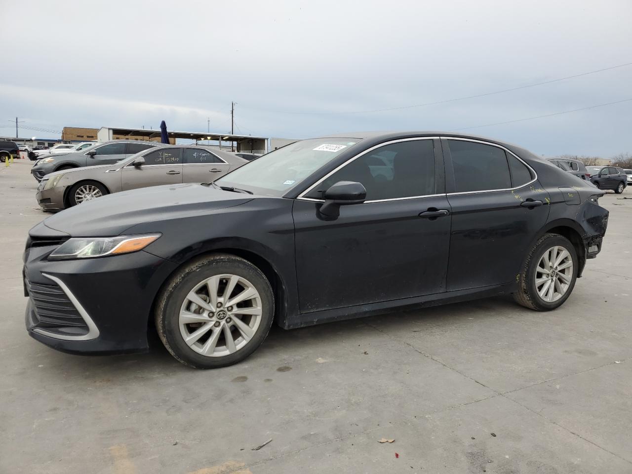 TOYOTA CAMRY LE 2022