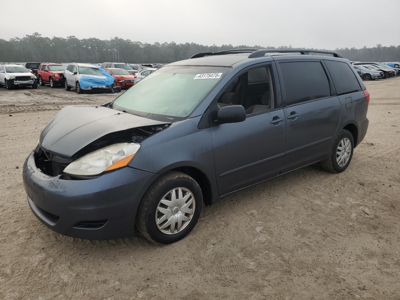 TOYOTA SIENNA CE 2008